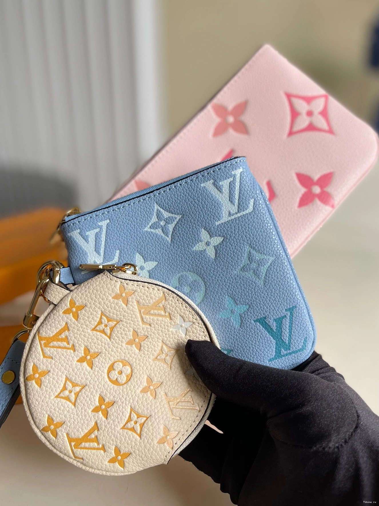 Affordable VUITTON NTRIO LOUIS POUCH 0713